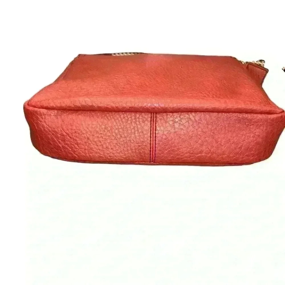 a.n.a medium PURSE W RED PEBBLED FAUX LEATHER TAN GUITAR STRAP - Picture 7 of 14